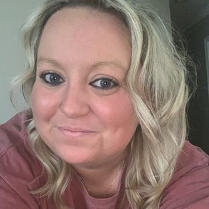 Meet your Posher, Amelia